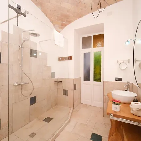 Vatican Apartman *